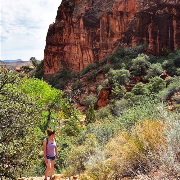 Meet your Posher, Emily - Picture 2 of 2